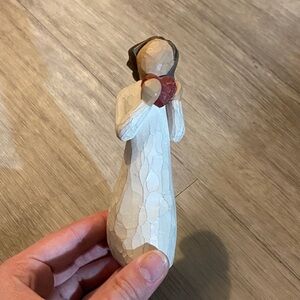 ❤️ Willow Tree Angel of the Heart Statue